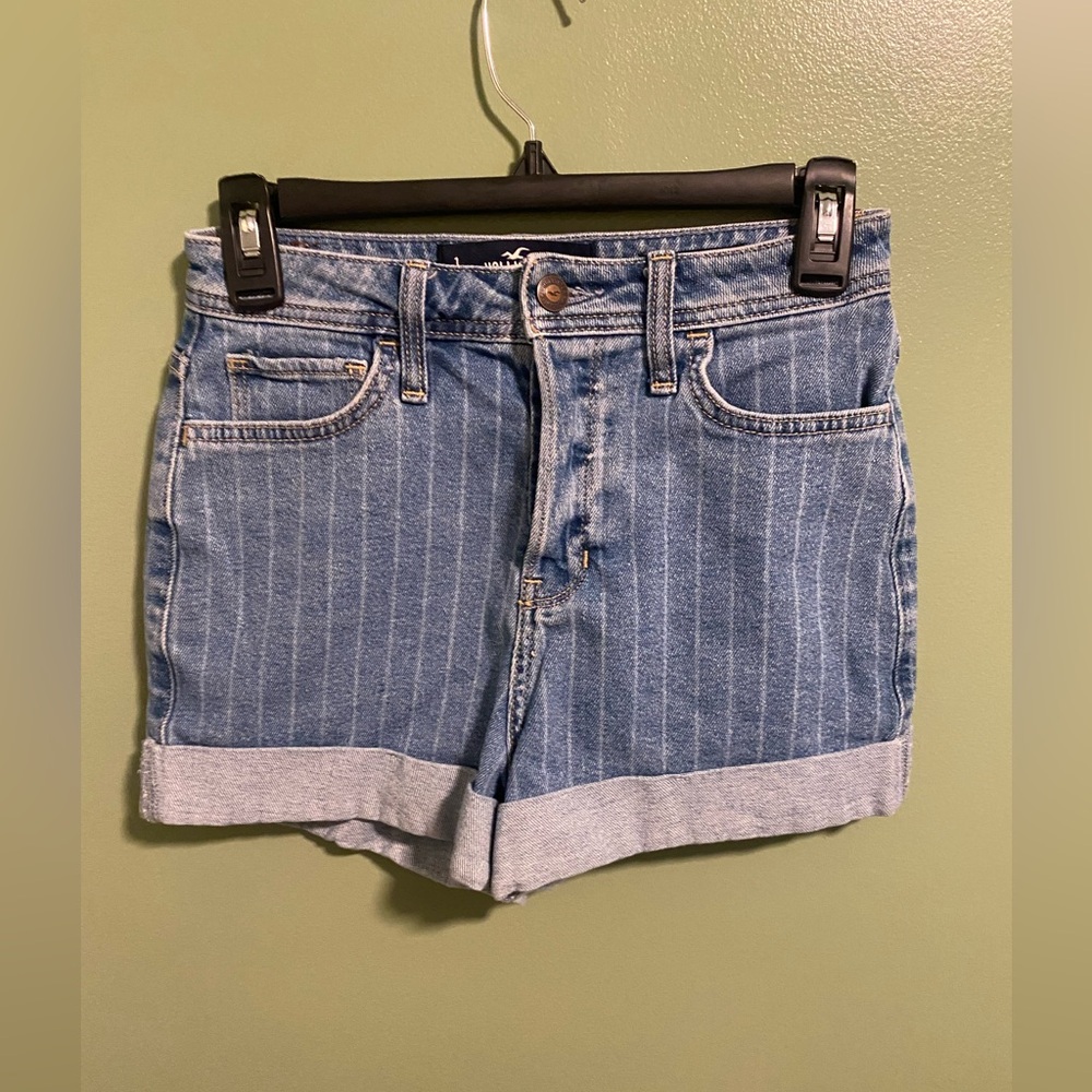 3 pack-Hollister Women's Denim Shorts - Dark Blue - Picture 4 of 10